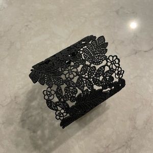 Stella & Dot Chantilly lace black cuff